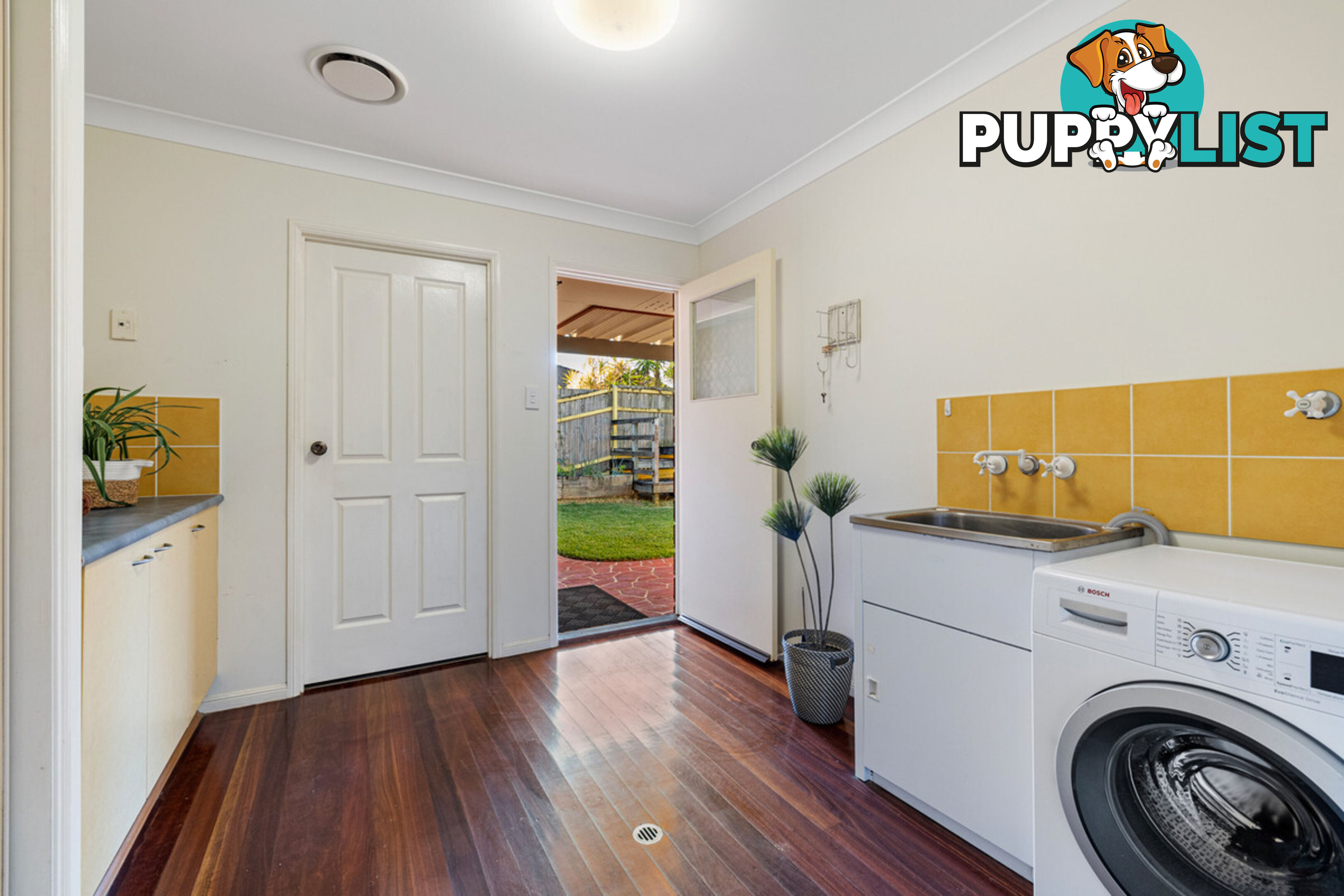 1 Wagan Place WELLINGTON POINT QLD 4160