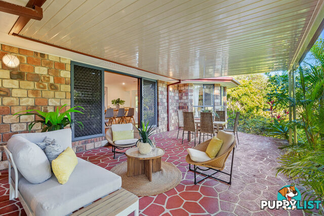 1 Wagan Place WELLINGTON POINT QLD 4160
