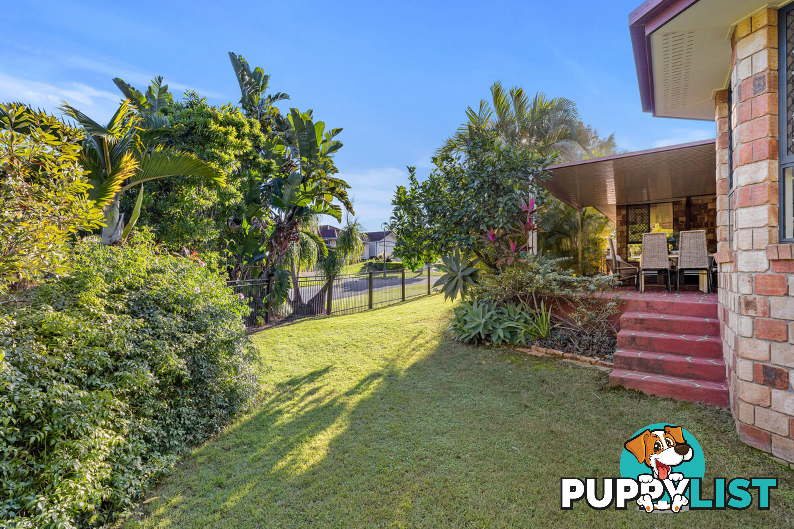 1 Wagan Place WELLINGTON POINT QLD 4160