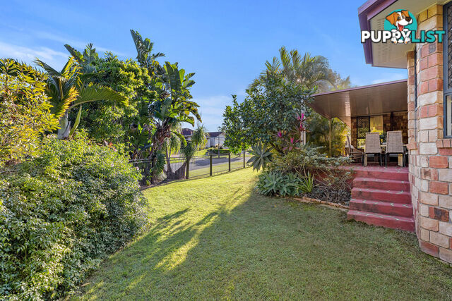 1 Wagan Place WELLINGTON POINT QLD 4160