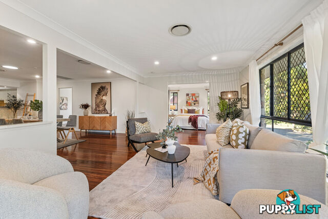 1 Wagan Place WELLINGTON POINT QLD 4160