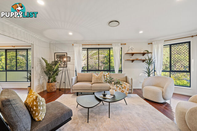 1 Wagan Place WELLINGTON POINT QLD 4160