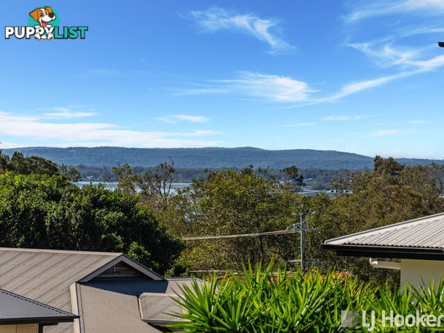 2 Wamsley Close REDLAND BAY QLD 4165
