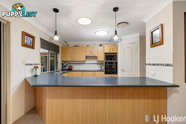 2 Wamsley Close REDLAND BAY QLD 4165