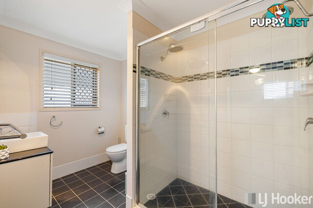 2 Wamsley Close REDLAND BAY QLD 4165