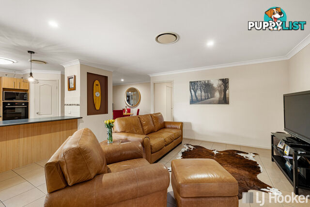2 Wamsley Close REDLAND BAY QLD 4165