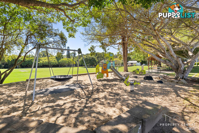 146 Jackson Road RUSSELL ISLAND QLD 4184