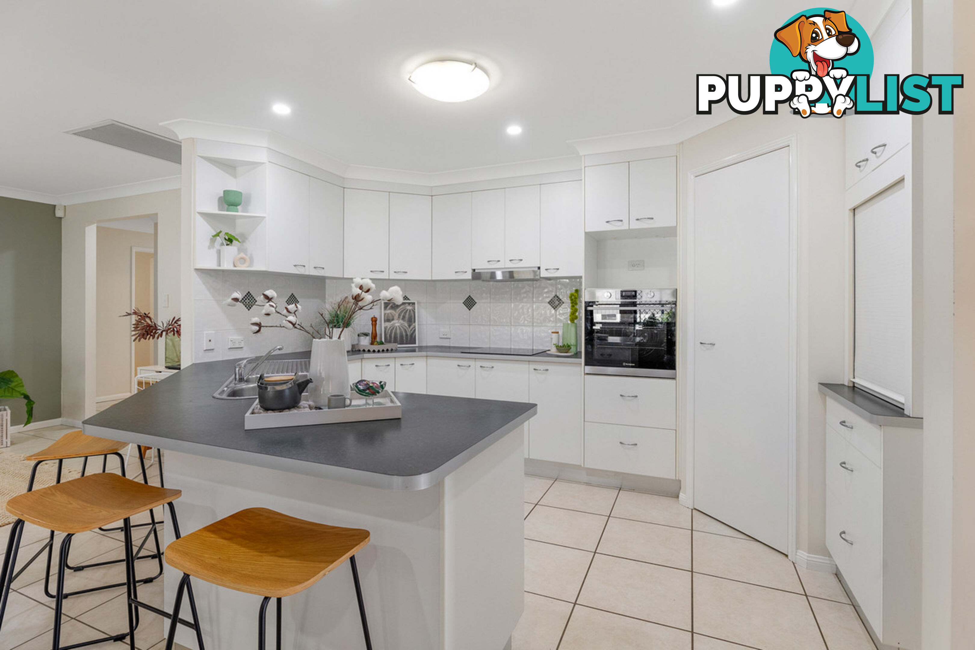 24 Whepstead Avenue WELLINGTON POINT QLD 4160