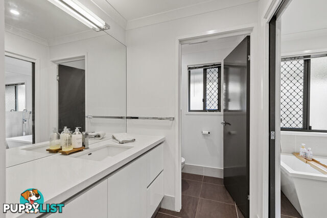 18 Settlers Circuit MOUNT COTTON QLD 4165