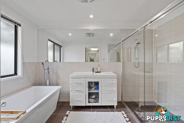 18 Settlers Circuit MOUNT COTTON QLD 4165