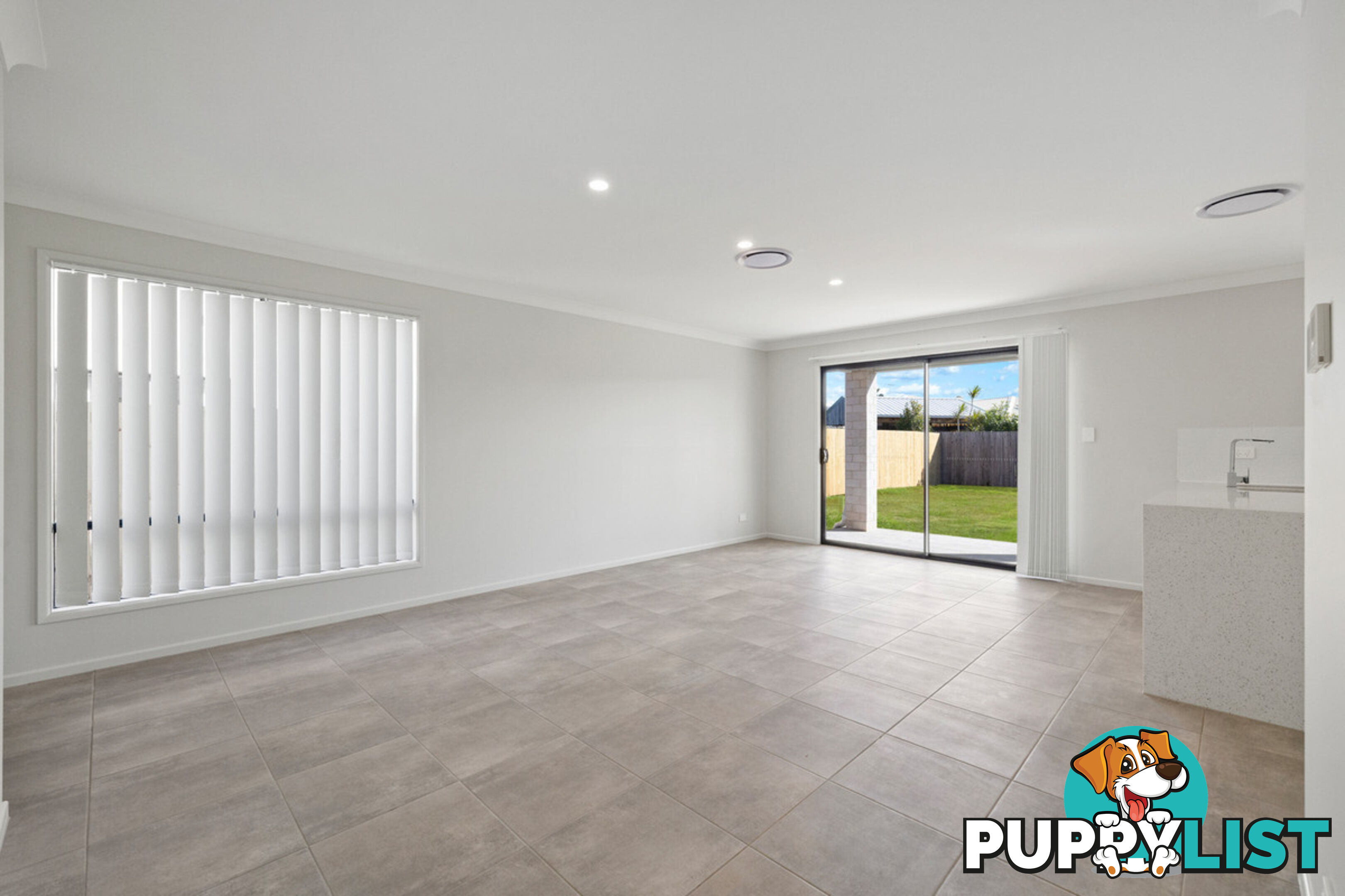 104A Point O'Halloran Road VICTORIA POINT QLD 4165