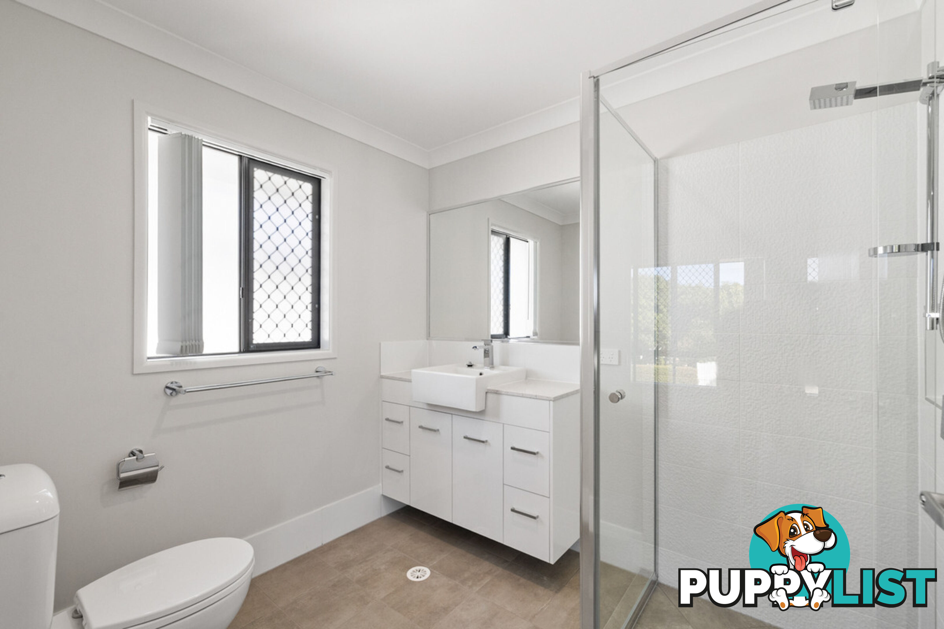104A Point O'Halloran Road VICTORIA POINT QLD 4165
