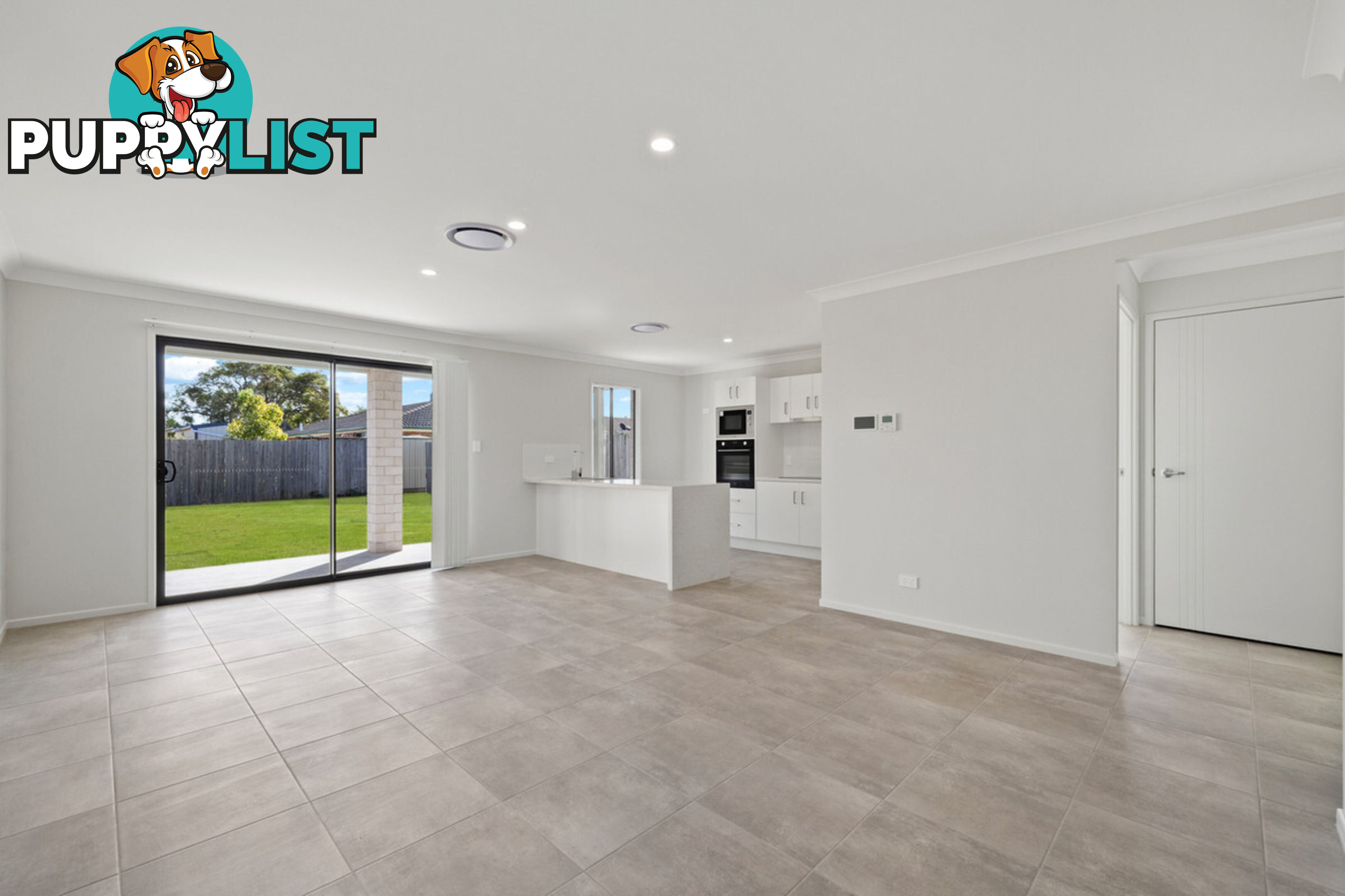 104A Point O'Halloran Road VICTORIA POINT QLD 4165