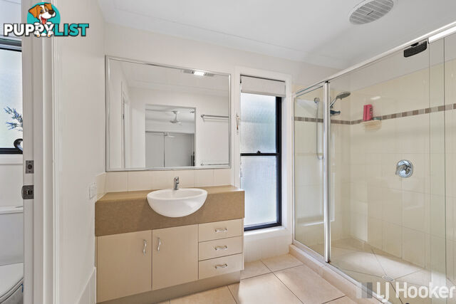 9 River Gum Close THORNLANDS QLD 4164