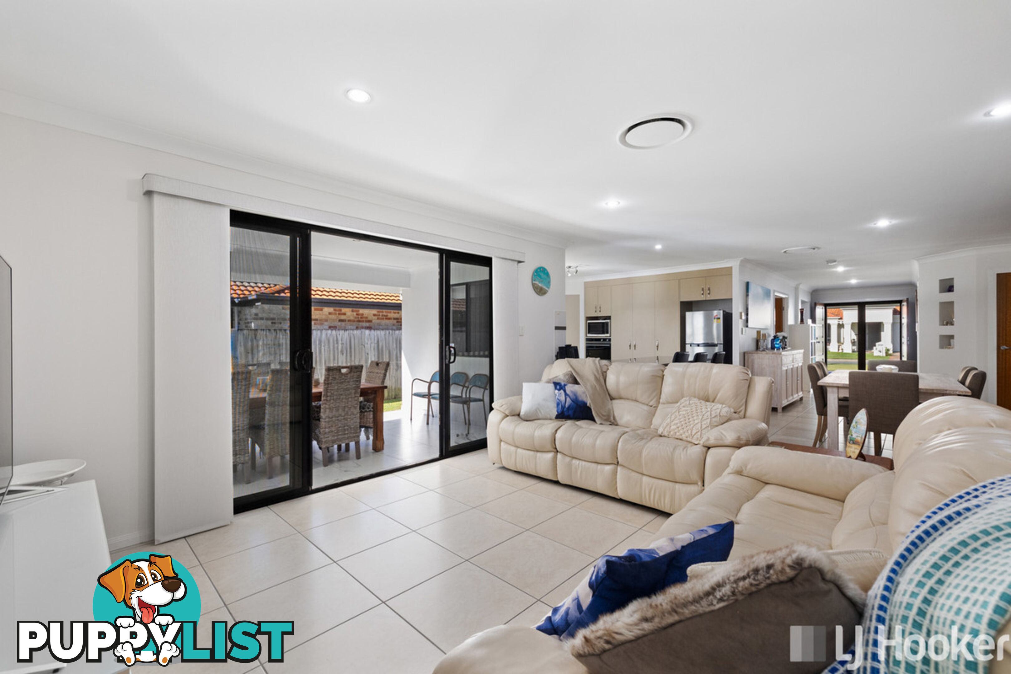 9 River Gum Close THORNLANDS QLD 4164