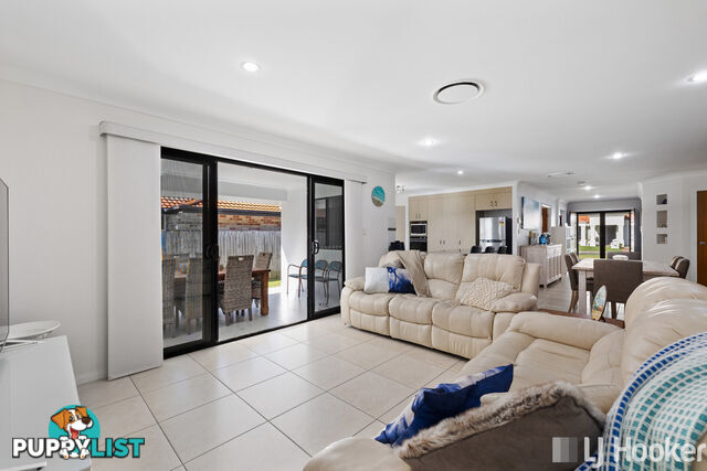 9 River Gum Close THORNLANDS QLD 4164