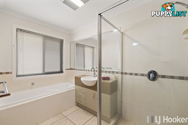 9 River Gum Close THORNLANDS QLD 4164