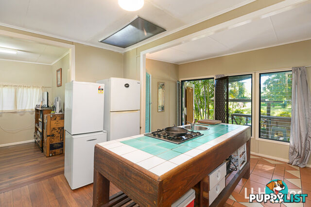 4 Aminya Street COOCHIEMUDLO ISLAND QLD 4184