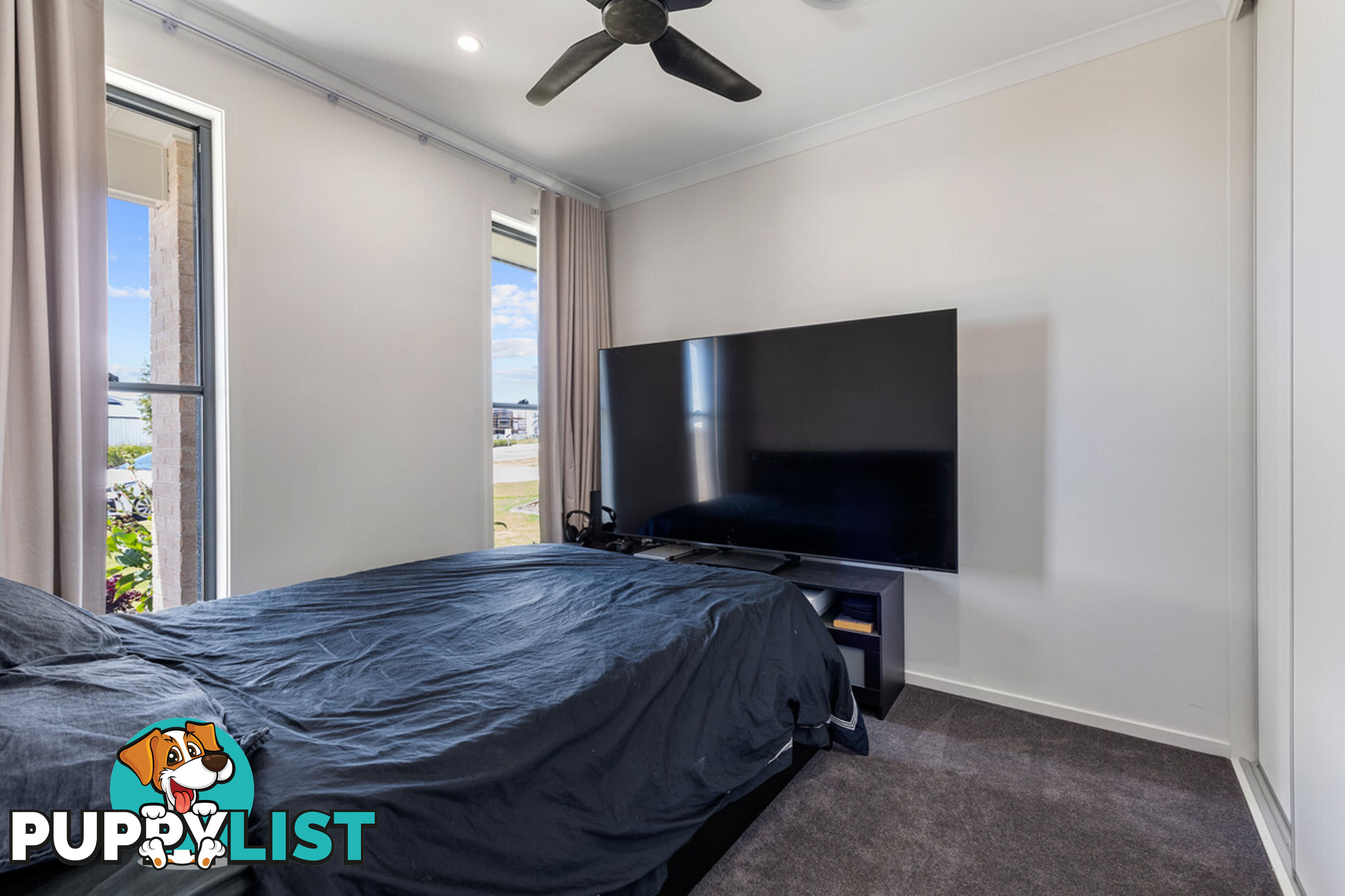 44 Shoreline Avenue REDLAND BAY QLD 4165