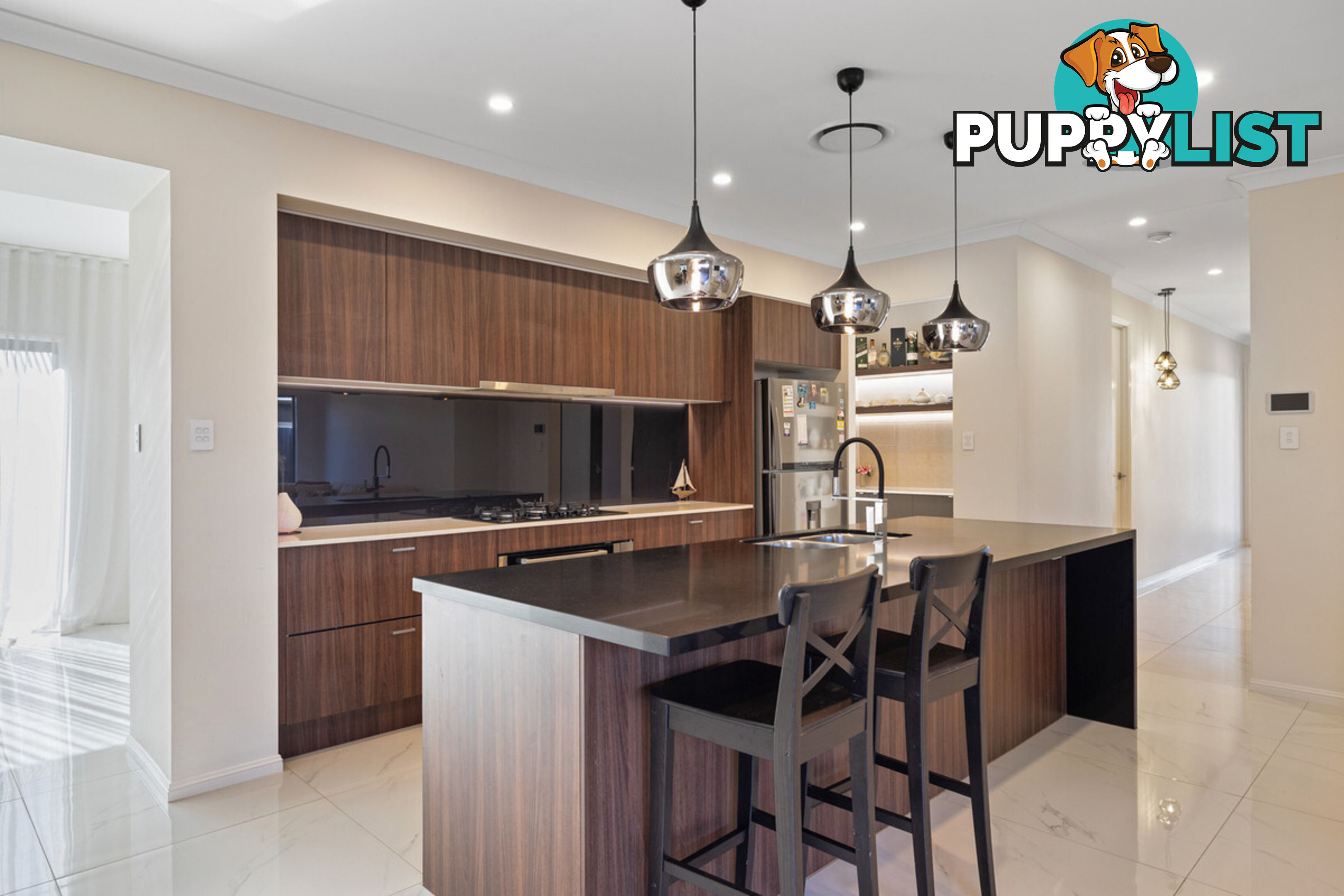 70 Bayswood Circuit REDLAND BAY QLD 4165