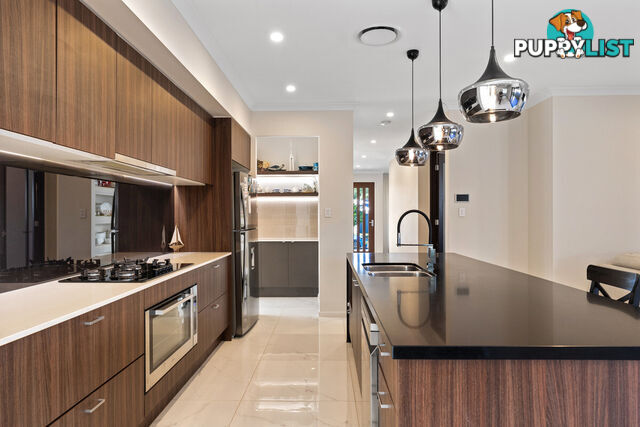 70 Bayswood Circuit REDLAND BAY QLD 4165
