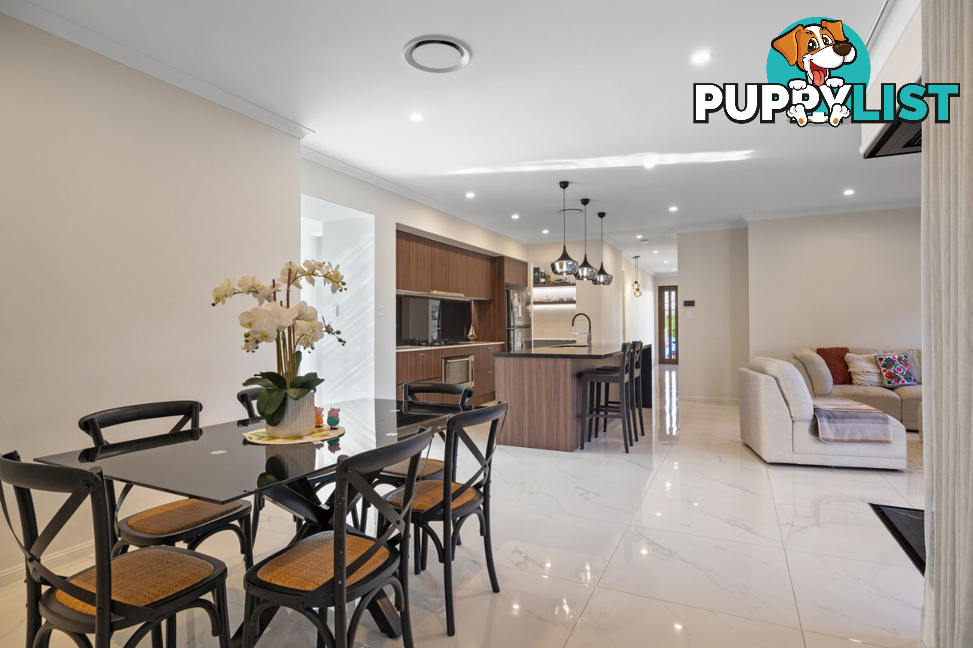 70 Bayswood Circuit REDLAND BAY QLD 4165
