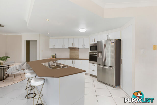 13 Hillcrest Street WELLINGTON POINT QLD 4160