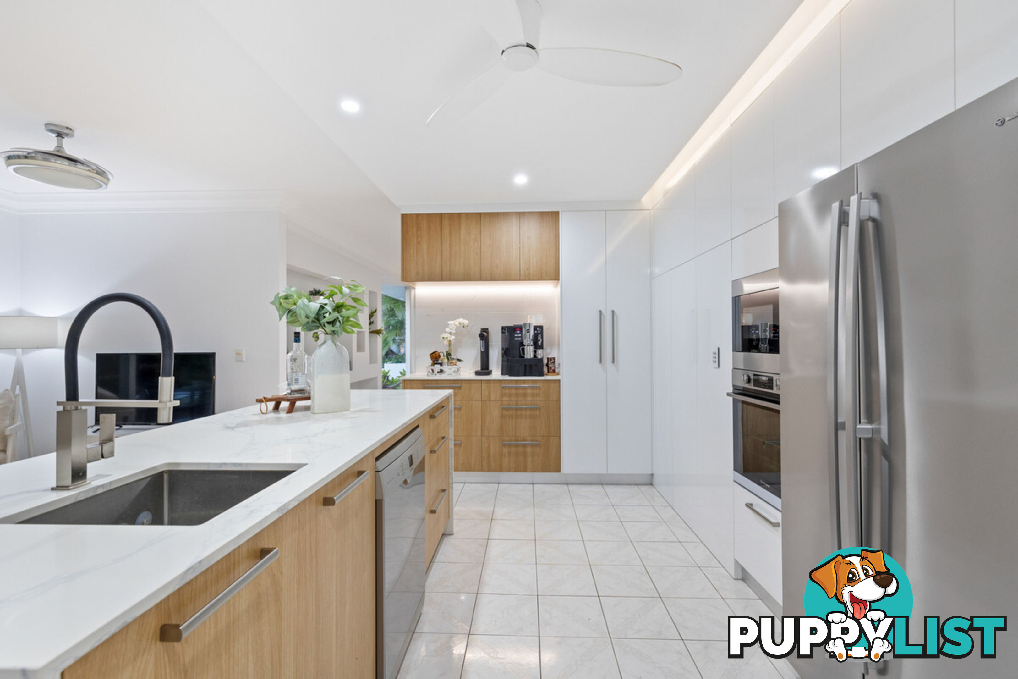 28 Lyndon Road CAPALABA QLD 4157