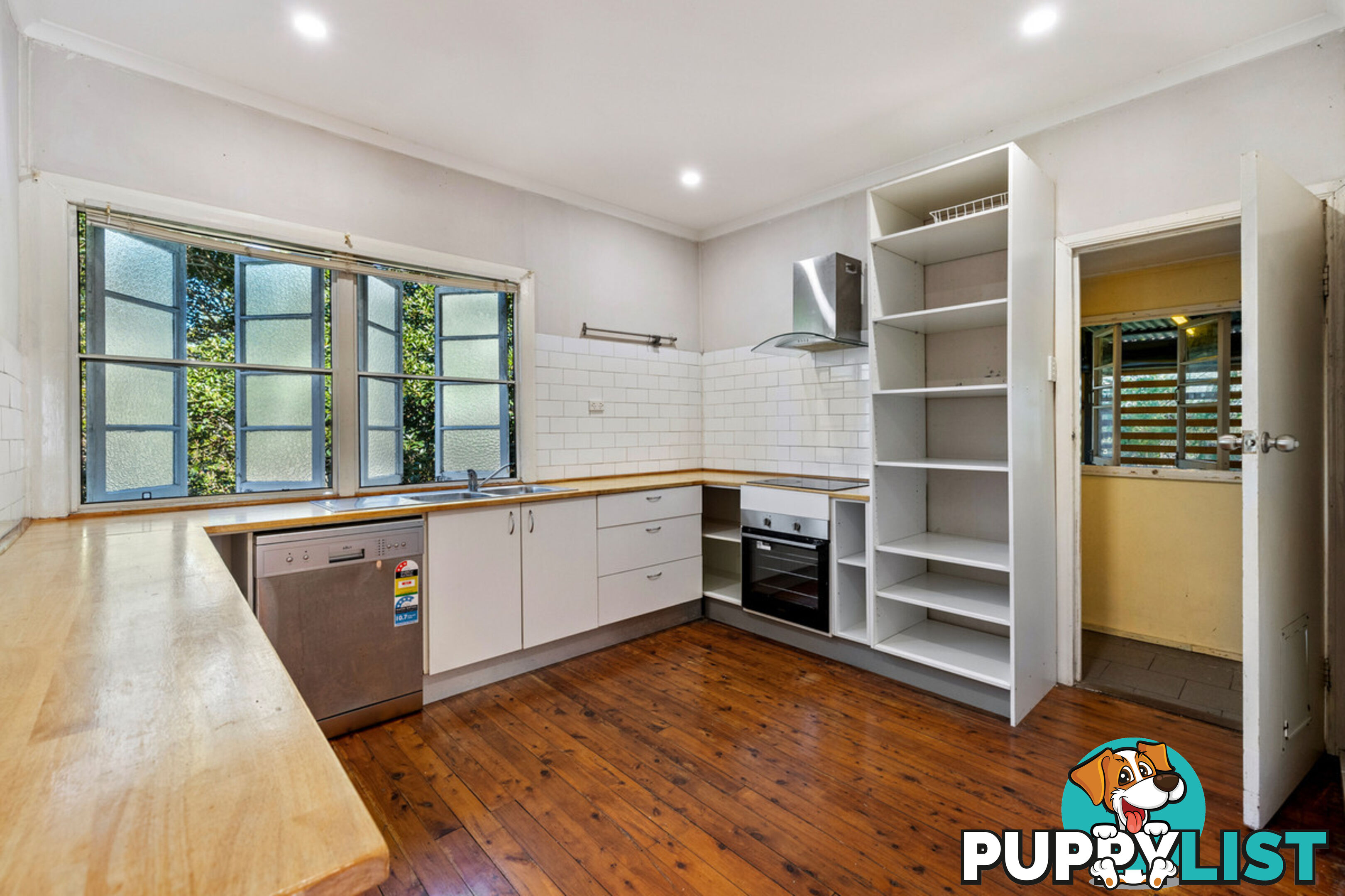 57 Gladstone Street COORPAROO QLD 4151