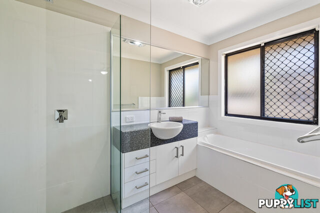 2 River Gum Close THORNLANDS QLD 4164