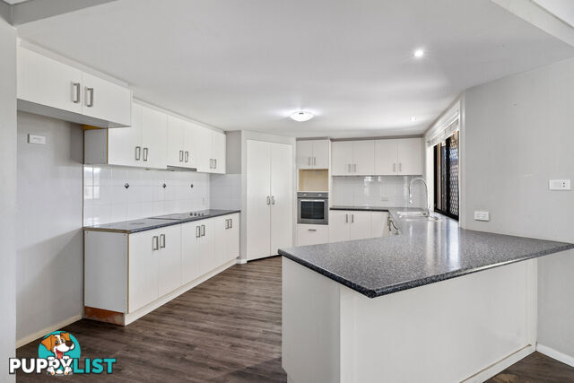 2 River Gum Close THORNLANDS QLD 4164