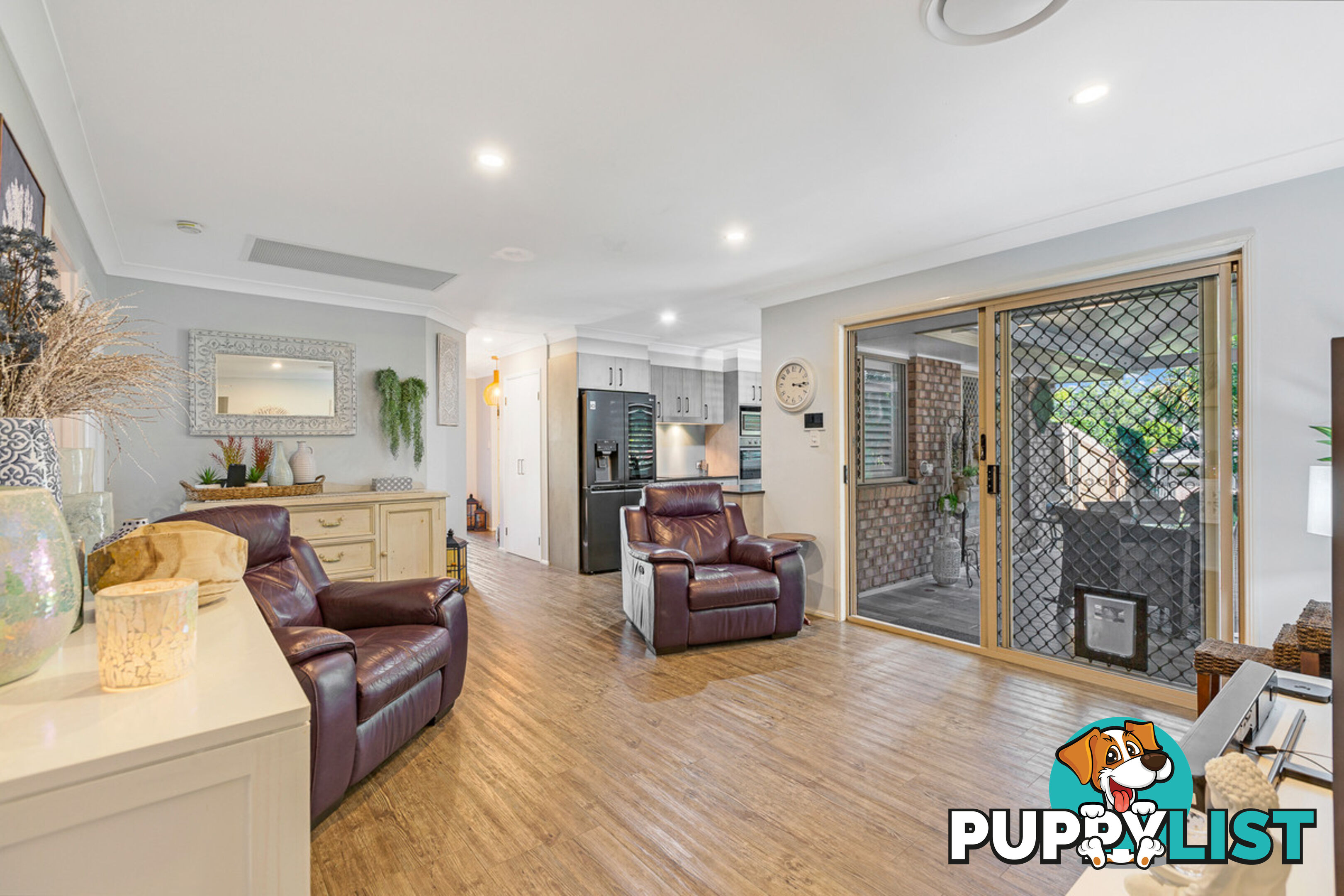 8 Sapphire Drive ALEXANDRA HILLS QLD 4161