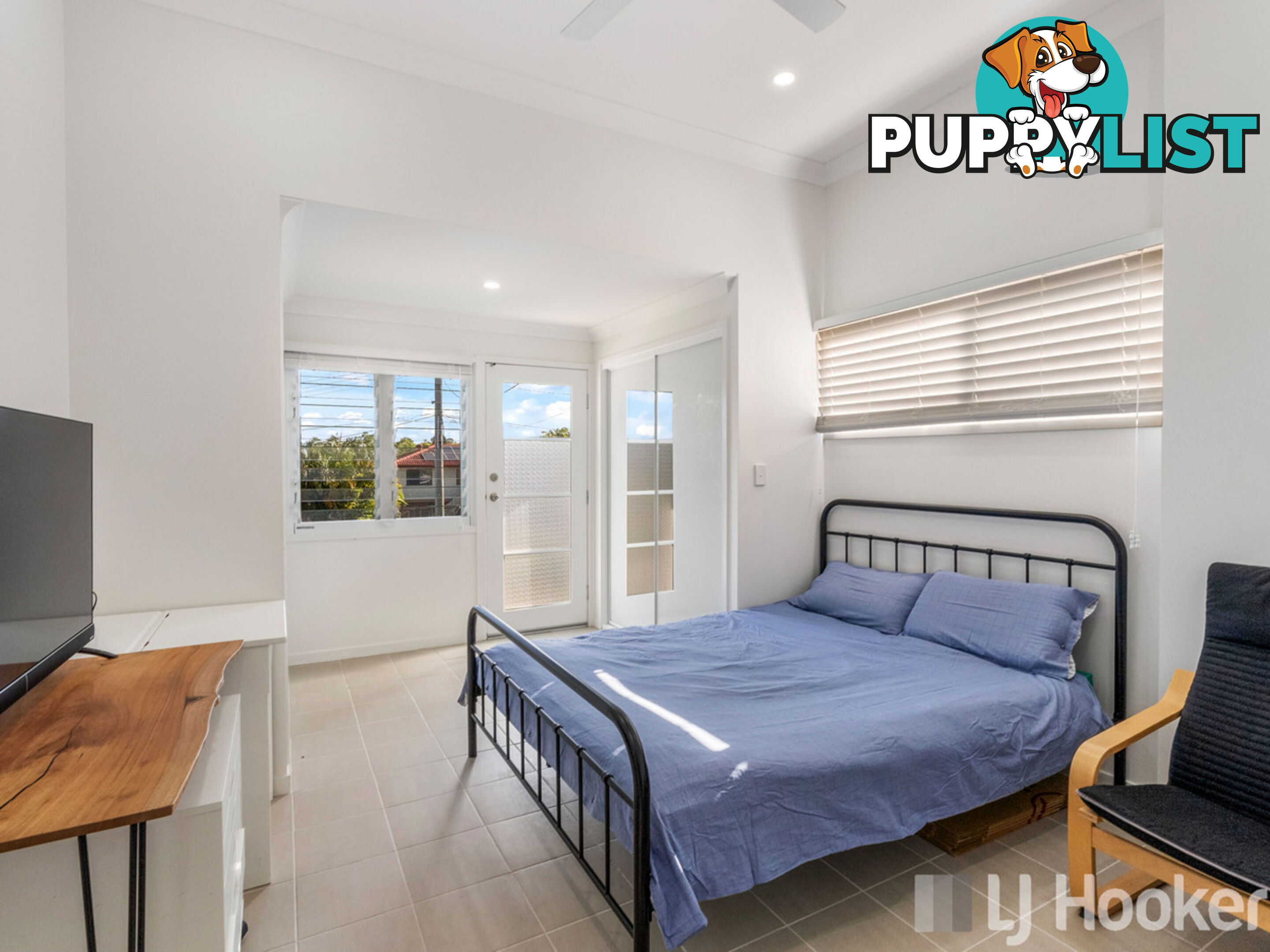 1 Lake View Drive THORNLANDS QLD 4164