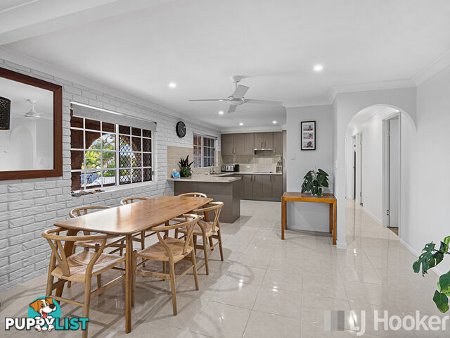 1 Lake View Drive THORNLANDS QLD 4164