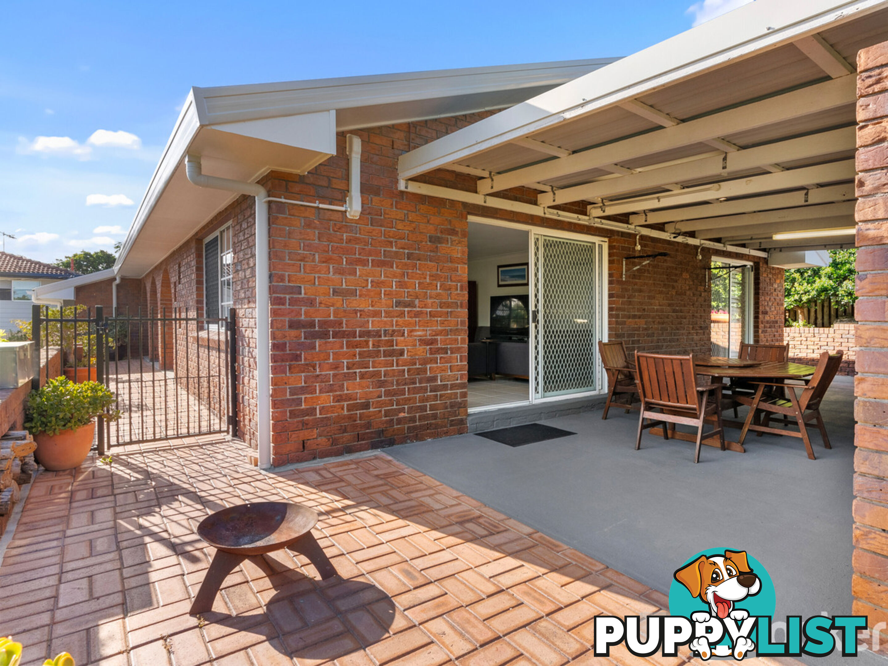 1 Lake View Drive THORNLANDS QLD 4164