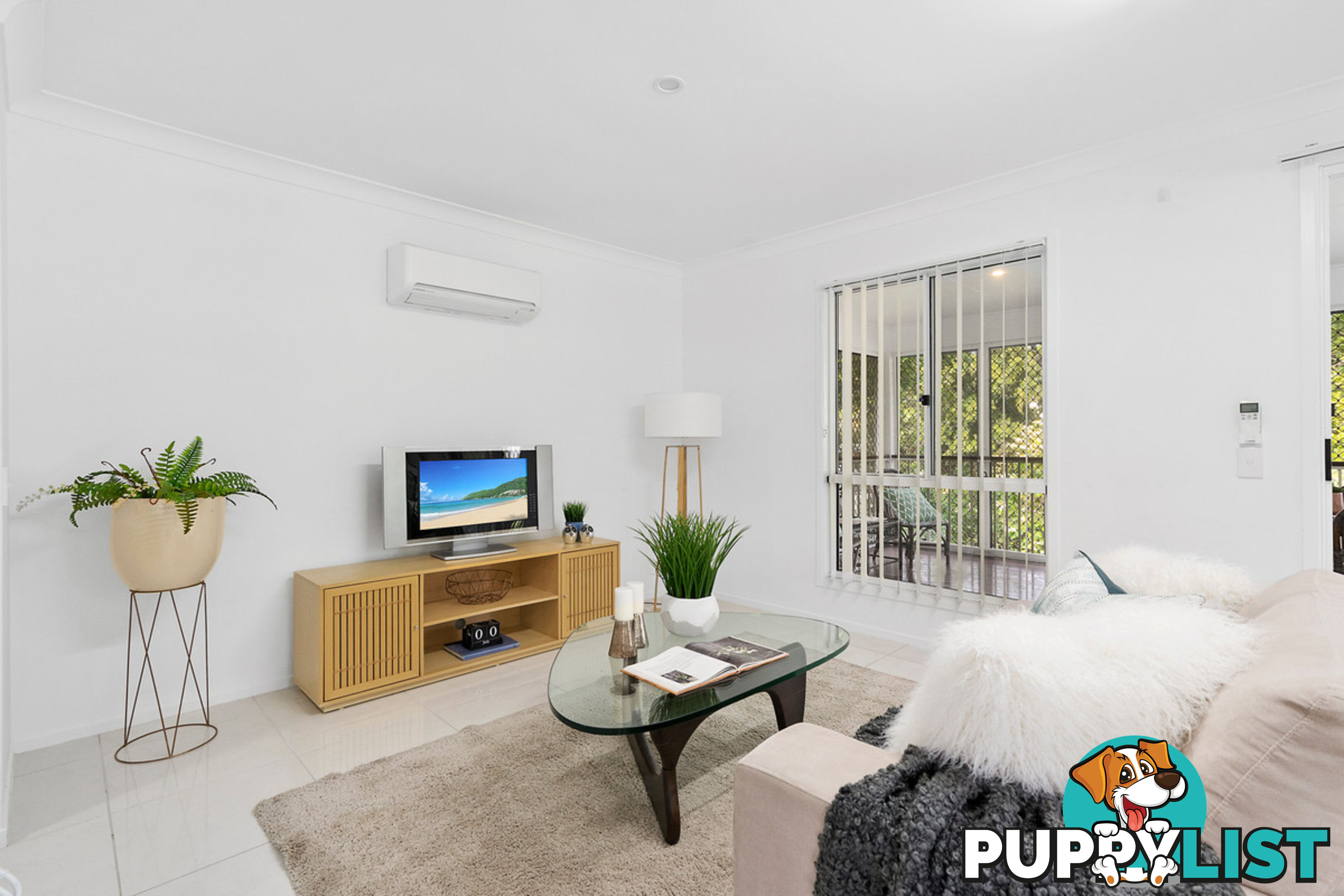 19 Plimsoll Street GREENSLOPES QLD 4120