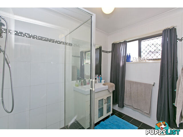 9 Michael Street REDLAND BAY QLD 4165