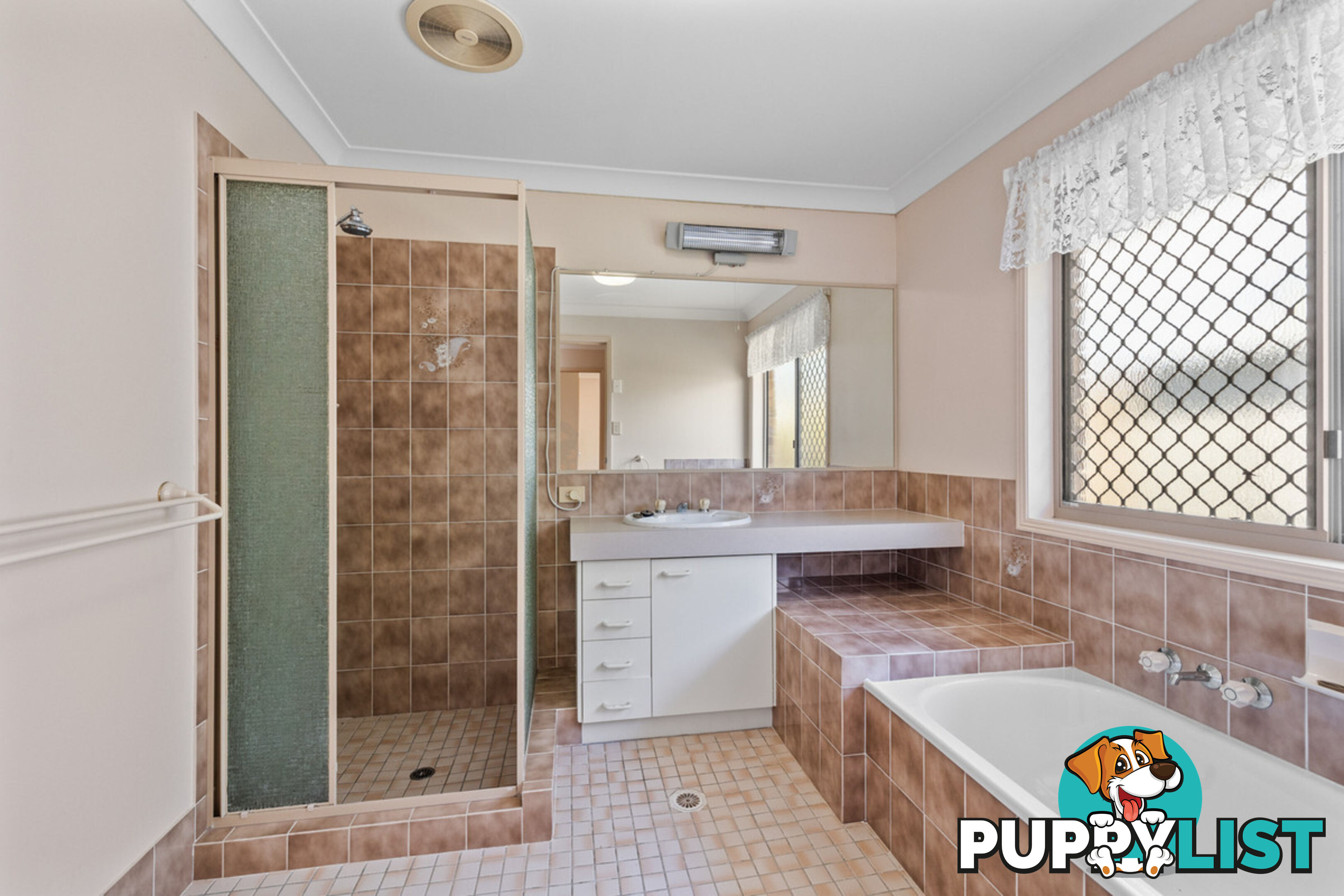 7 Holly Road VICTORIA POINT QLD 4165