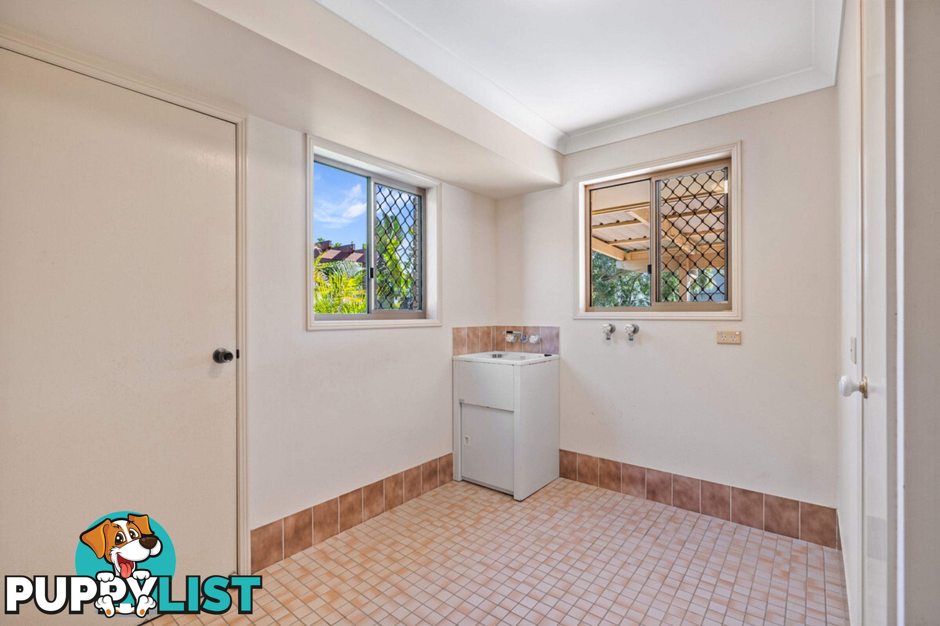 7 Holly Road VICTORIA POINT QLD 4165