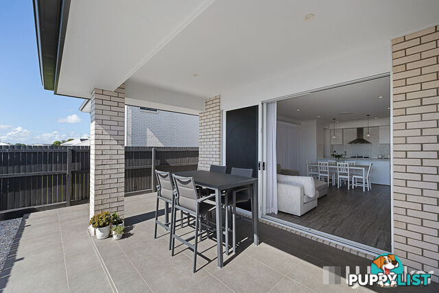 42 Glendevon Street THORNLANDS QLD 4164