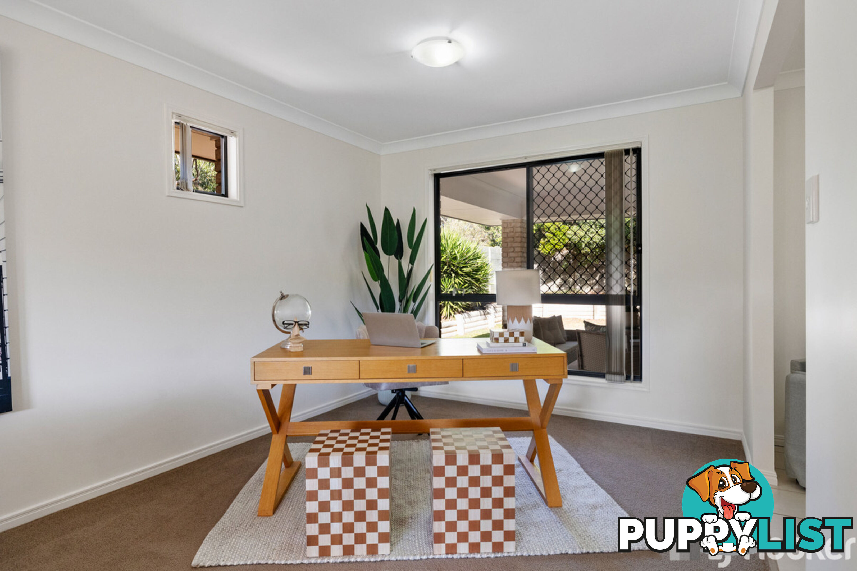 15 Sam Place THORNLANDS QLD 4164