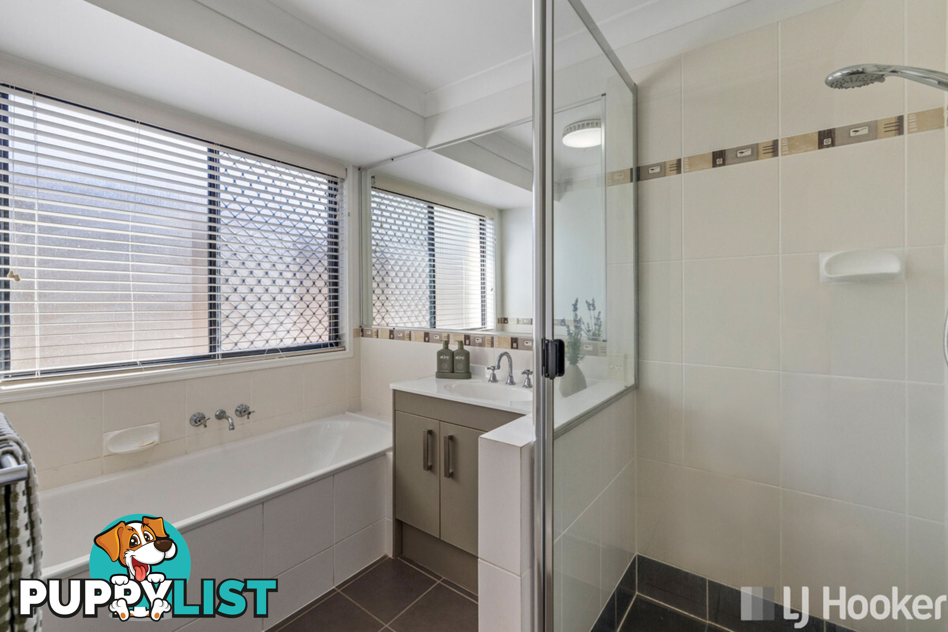 15 Sam Place THORNLANDS QLD 4164