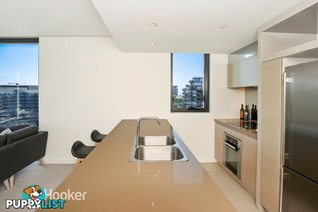 266/8 Waterside Place DOCKLANDS VIC 3008