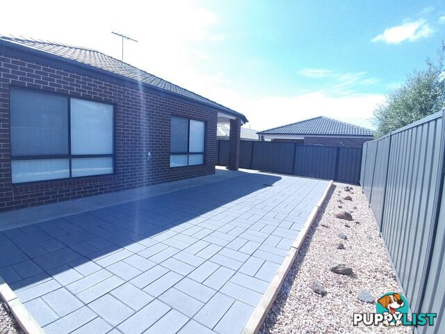 22 Risdon Chase WOLLERT VIC 3750