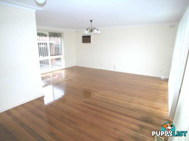 5 Hurlstone crescent MILL PARK VIC 3082