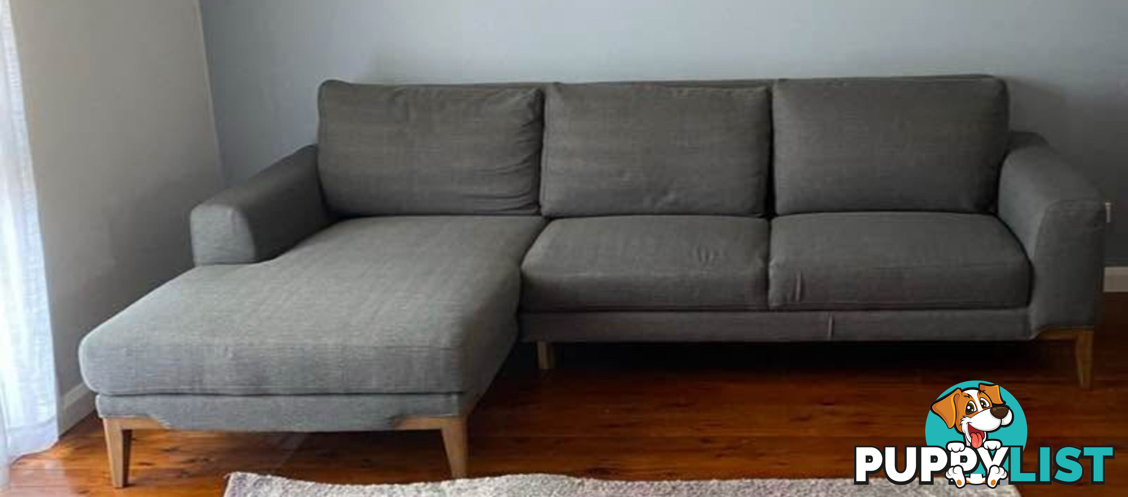 Couch with chaise