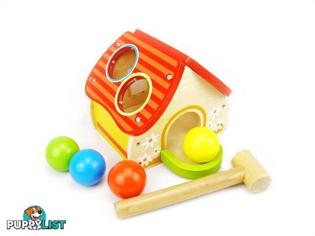 WOODEN HOUSE POUNDING GAME