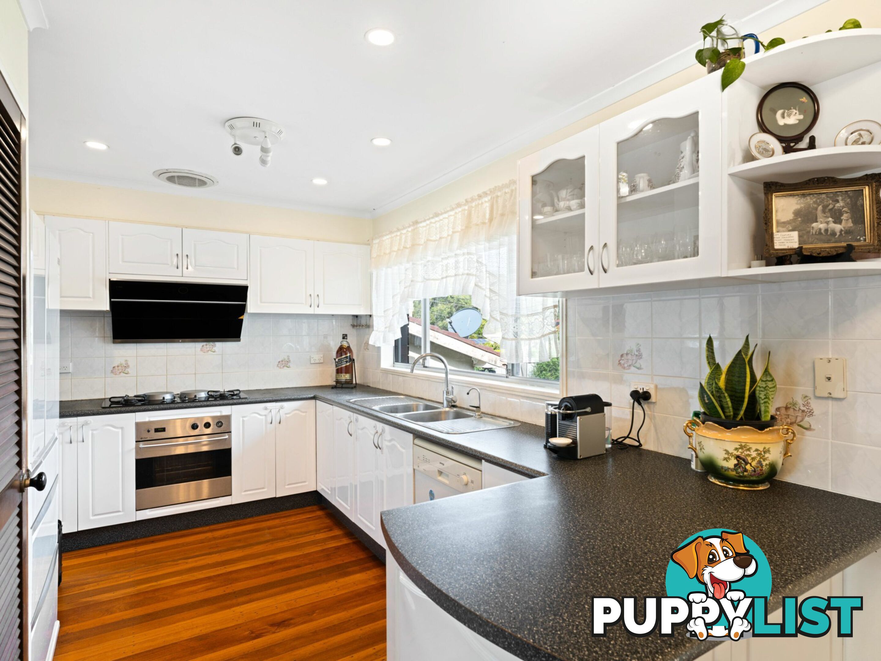4 Leichhardt Crescent SYLVANIA NSW 2224