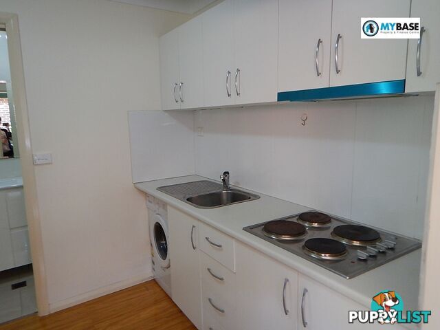 Flat At O'Meara St Carlton NSW 2218