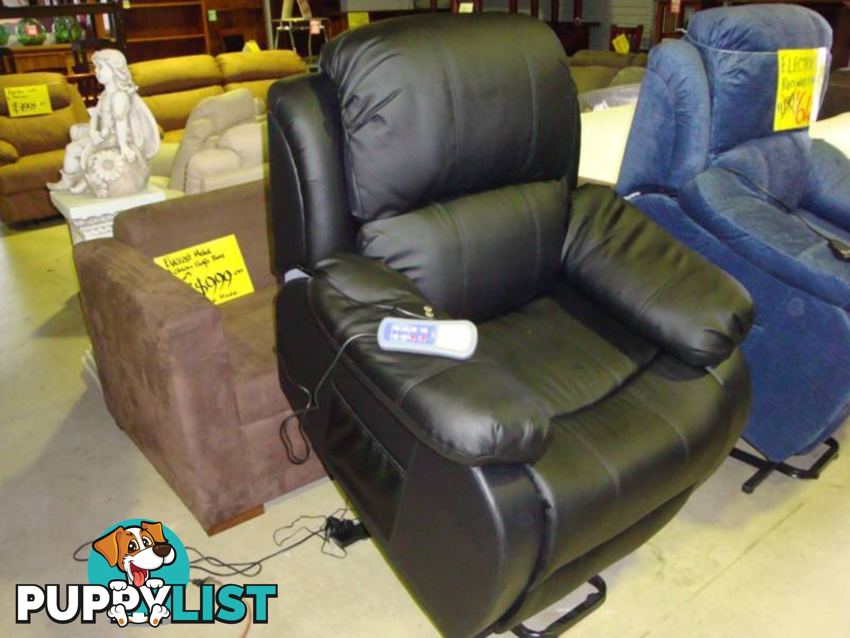 NEW ELECTRIC LIFT CHAIR REMOTE. MASSAGE AND HEAT. RENT $10.60PW